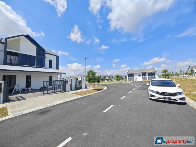4 bedroom 2-sty Terrace/Link House for sale in Sepang - image 2