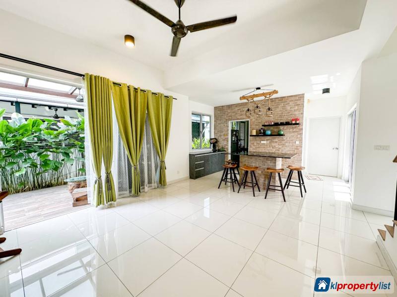 Picture of 6 bedroom Semi-detached House for sale in Kajang in Malaysia