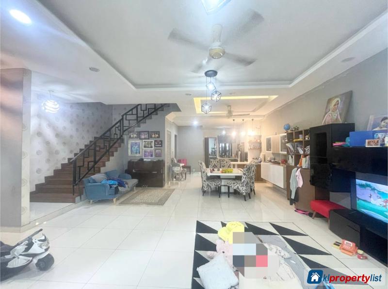 6 bedroom 3-sty Terrace/Link House for sale in Kajang in Selangor