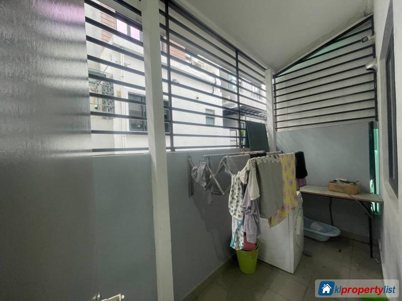 6 bedroom 3-sty Terrace/Link House for sale in Kajang in Selangor - image