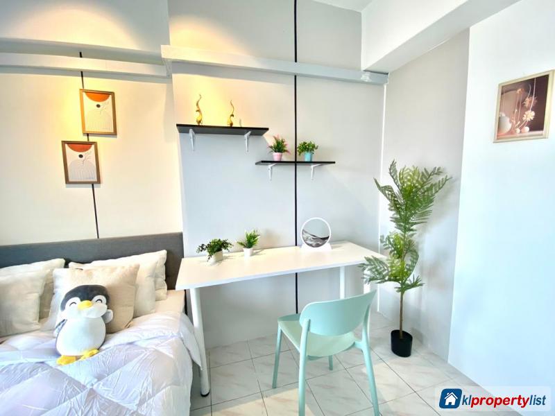 Room in apartment for rent in Sentul - image 5