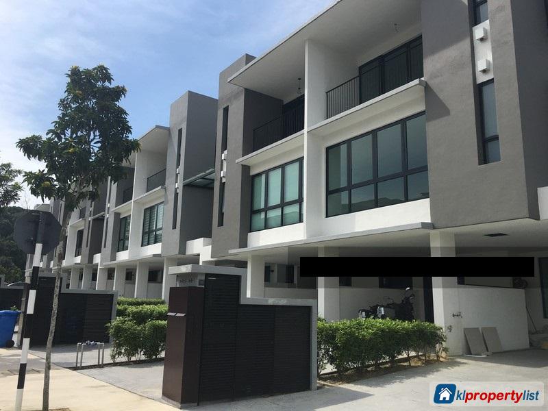 4 bedroom Townhouse for sale in Shah Alam