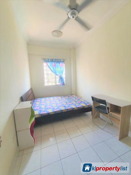 Room in condominium for rent in Bandar Utama - image 2