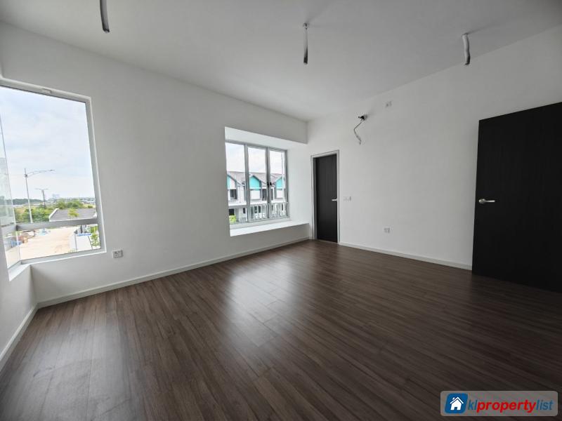 4 bedroom 2-sty Terrace/Link House for sale in Sepang - image 11