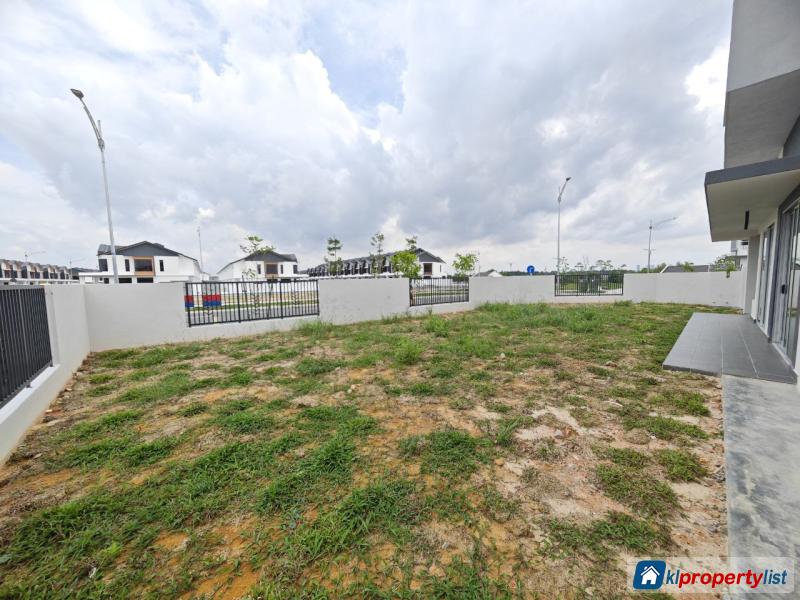 4 bedroom 2-sty Terrace/Link House for sale in Sepang - image 4