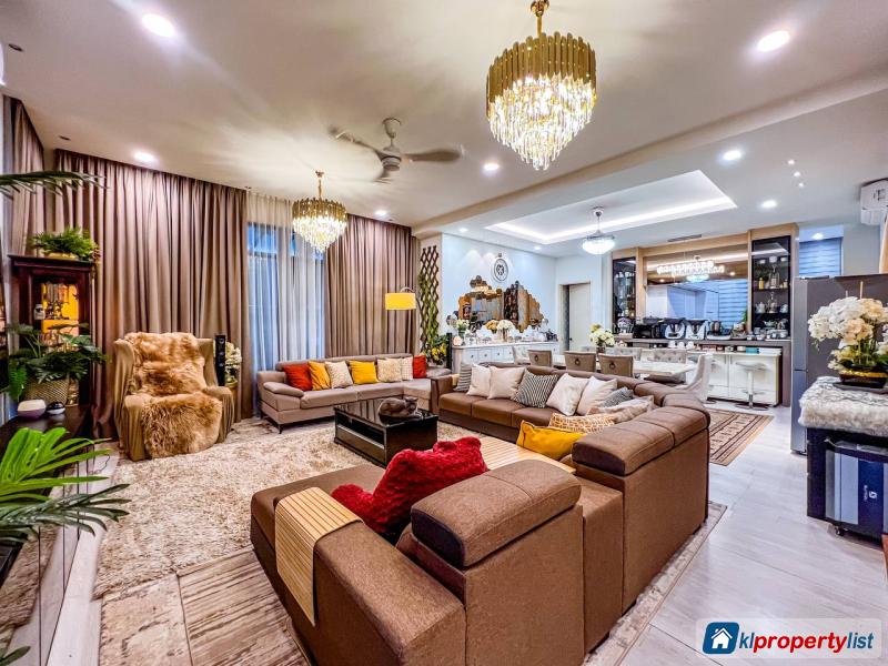 5 bedroom Semi-detached House for sale in Semenyih in Malaysia