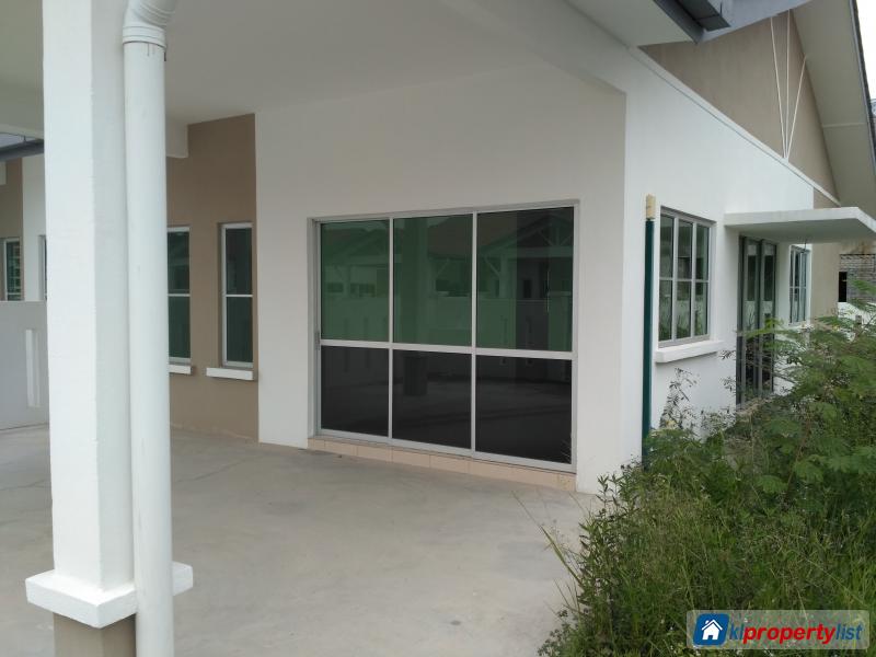 3 bedroom Semi-detached House for sale in Shah Alam in Selangor