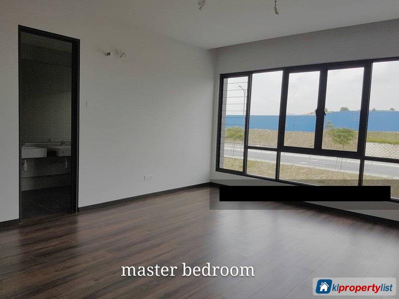 4 bedroom 2-sty Terrace/Link House for sale in Semenyih - image 14