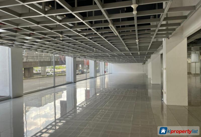 Retail-Office for rent in Seri Kembangan in Selangor - image