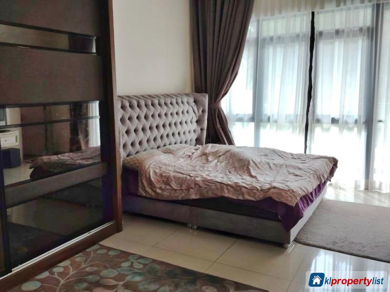 6 bedroom 2.5-sty Terrace/Link House for sale in Dengkil - image 8