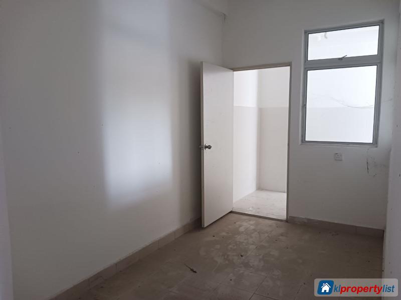 Picture of 3 bedroom Apartment for sale in Labu in Malaysia
