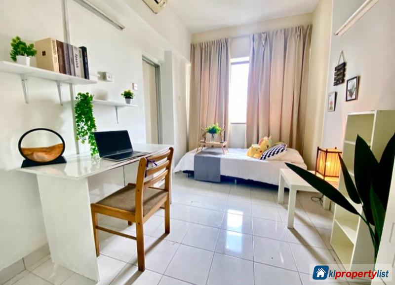 Room in condominium for rent in Bandar Sunway - image 3