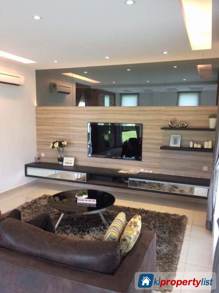 6 bedroom 2.5-sty Terrace/Link House for sale in Ayer Keroh - image 2