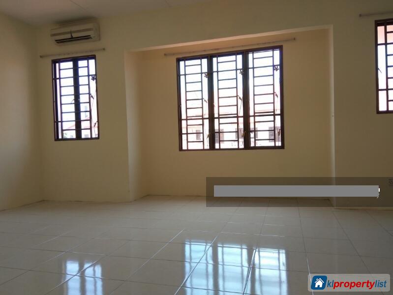 4 bedroom 2-sty Terrace/Link House for sale in Puchong - image 15