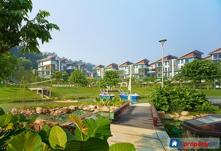 5 bedroom Semi-detached House for sale in Damansara Perdana in Malaysia