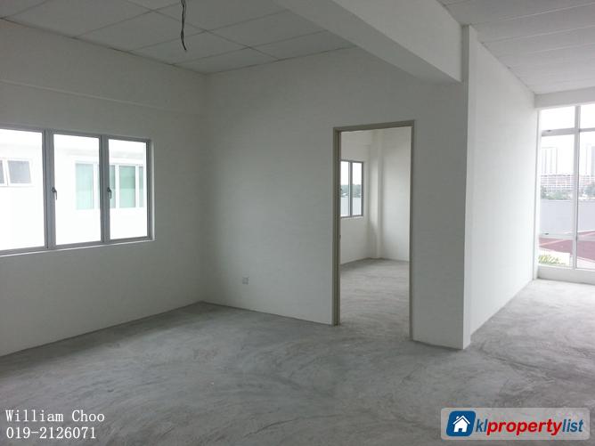 Shop-Office for rent in Semenyih in Malaysia - image