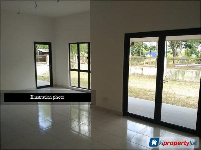 5 bedroom 2-sty Terrace/Link House for sale in Shah Alam - image 9