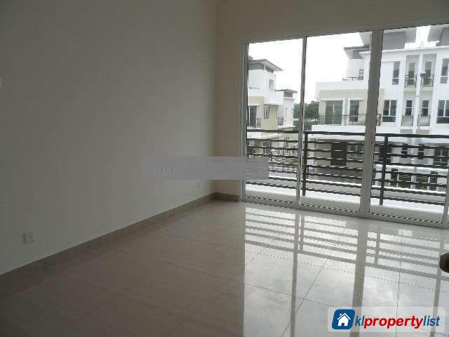 6 bedroom Semi-detached House for sale in Rawang - image 12