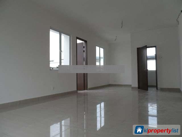 6 bedroom Semi-detached House for sale in Rawang - image 16