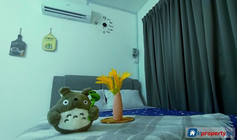 Room in condominium for rent in Sri Petaling - image 3