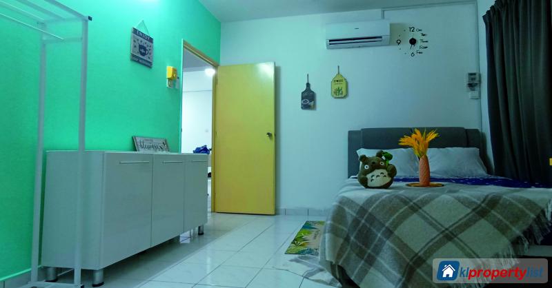 Room in condominium for rent in Sri Petaling - image 4