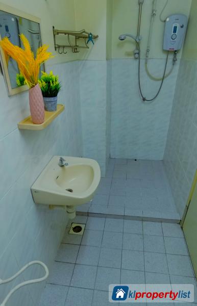 Room in condominium for rent in Sri Petaling - image 8