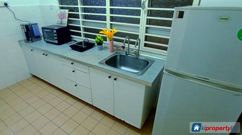 Room in condominium for rent in Sri Petaling - image 9