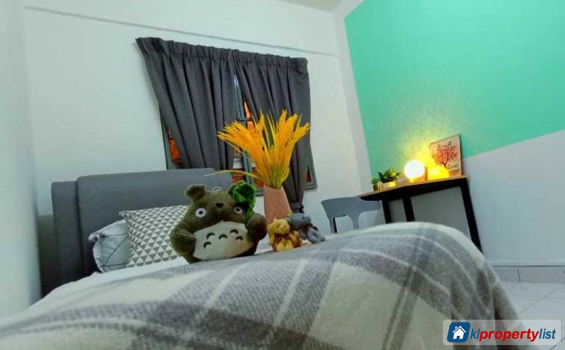 Room in condominium for rent in Sri Petaling in Kuala Lumpur