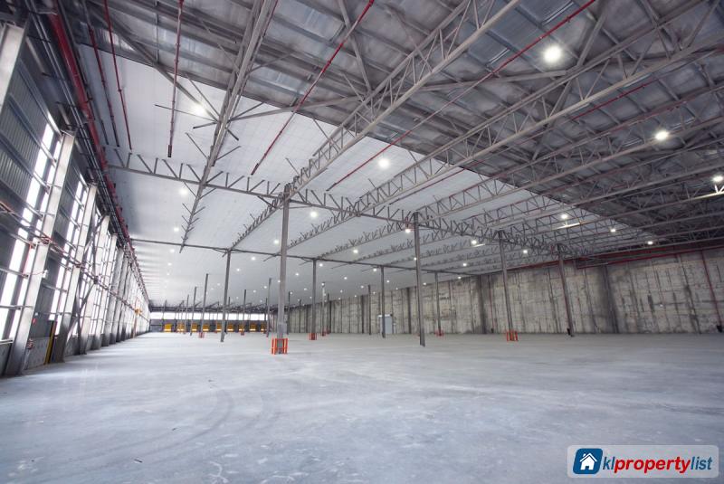 Warehouse/Store for rent in Bandar Puncak Alam - image 3