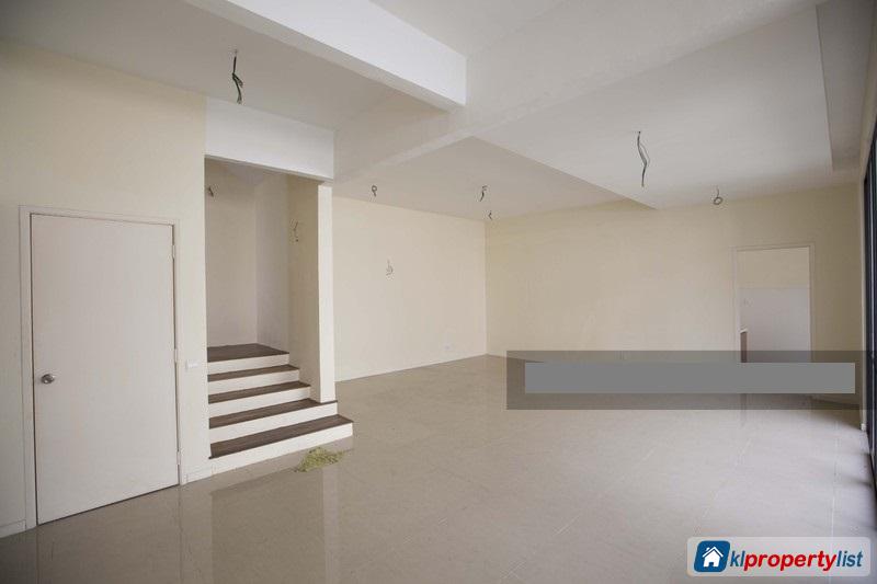 6 bedroom Semi-detached House for sale in Rawang - image 12