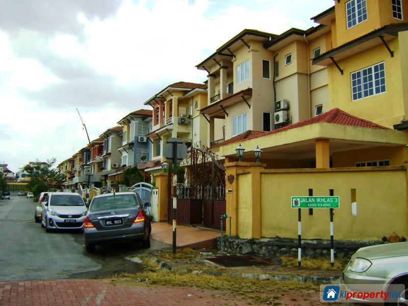 5 bedroom 2.5-sty Terrace/Link House for sale in Bandar Sungai Long - image 3