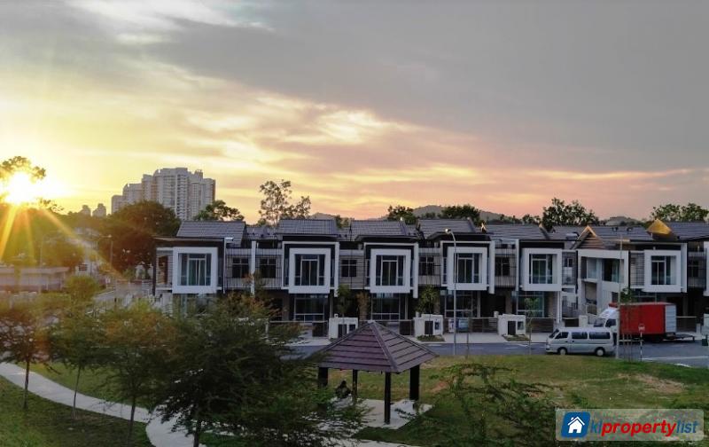 5 bedroom 2-sty Terrace/Link House for sale in Masai - image 1