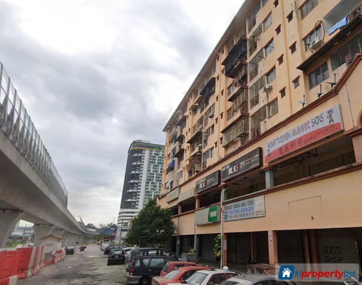 Shop for sale in Seri Kembangan