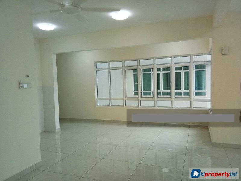5 bedroom Condominium for sale in Pantai - image 9