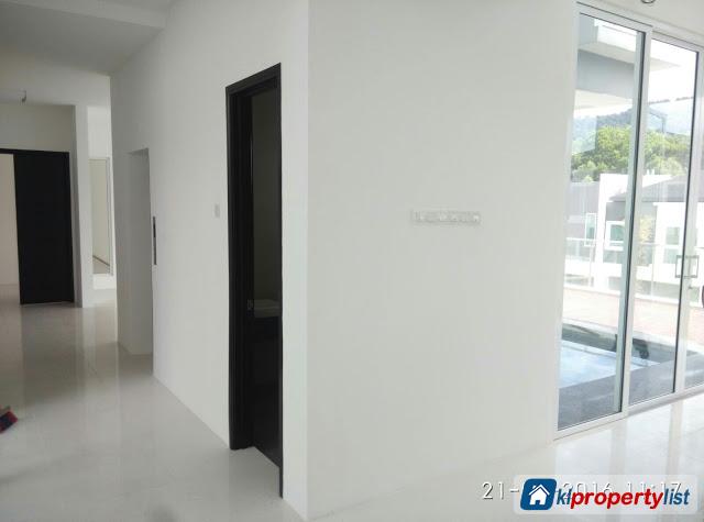 5 bedroom Twin Villas for sale in Taman Melawati - image 16
