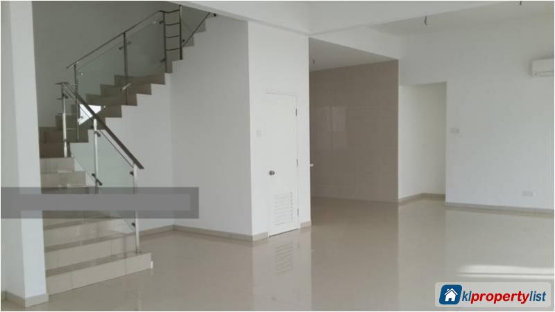 6 bedroom Link Bungalow for sale in Puchong South - image 13