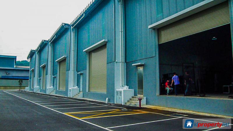 Factory for rent in Sungai Buloh - image 4
