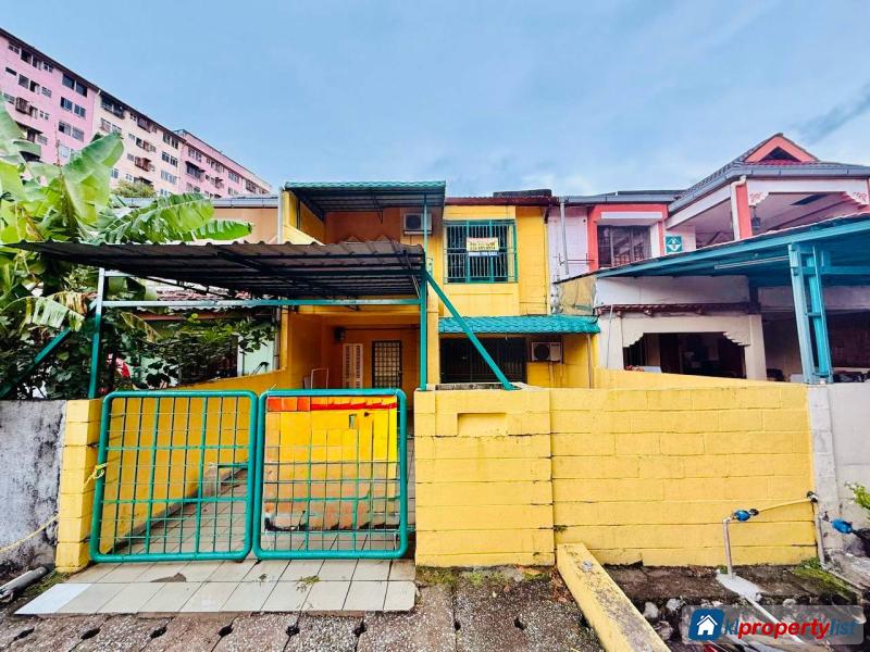 4 bedroom 2-sty Terrace/Link House for sale in Petaling Jaya - image 1