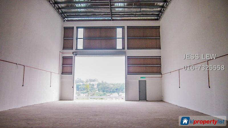Factory for rent in Sungai Buloh - image 2