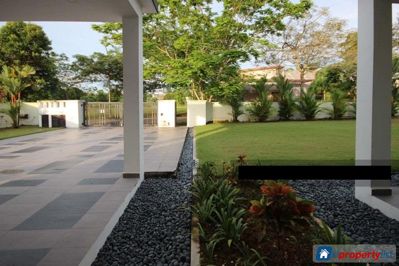 6 bedroom Bungalow for sale in Nusajaya
