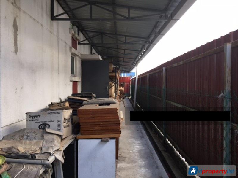 Warehouse/Store for sale in Batu Berendam - image 10