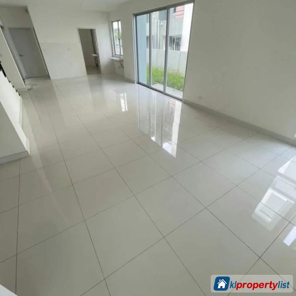 6 bedroom Semi-detached House for sale in Kajang - image 2