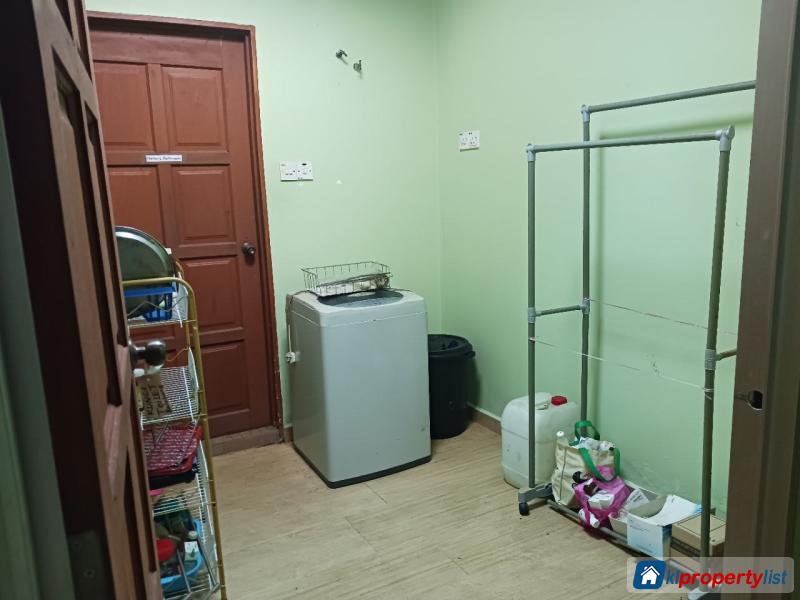 Shop for sale in Balakong - image 15