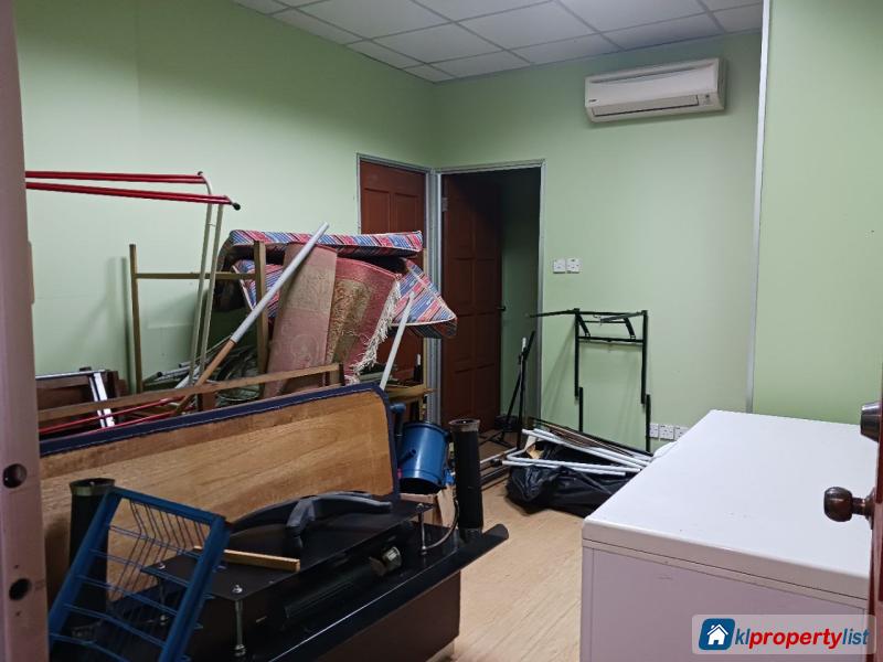 Shop for sale in Balakong - image 9