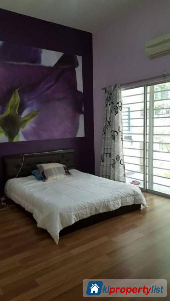 4 bedroom Townhouse for sale in Seri Kembangan in Selangor - image