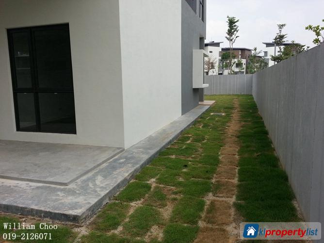 5 bedroom Bungalow for sale in Kota Kemuning in Malaysia - image