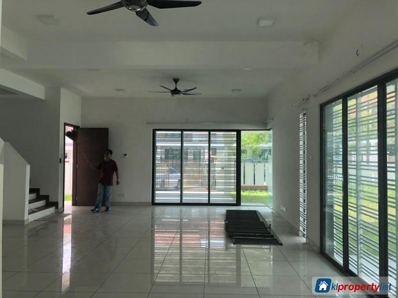 5 bedroom 2-sty Terrace/Link House for sale in Alam Impian in Selangor - image