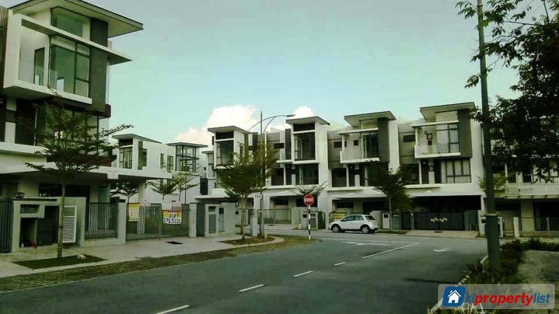 5 bedroom 3-sty Terrace/Link House for sale in Kajang - image 2