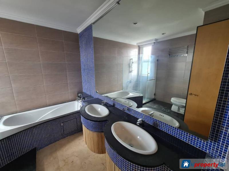 4 bedroom Condominium for sale in Desa Pandan - image 12