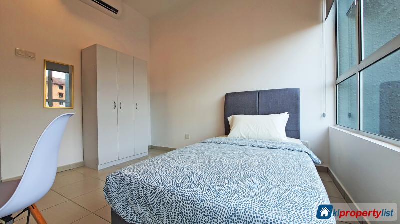 Room in condominium for rent in Damansara Damai - image 4